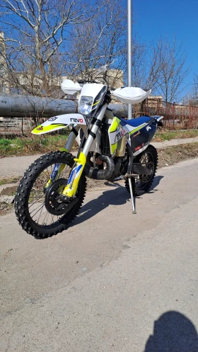 Husqvarna TE TE 300 TPI, снимка 1