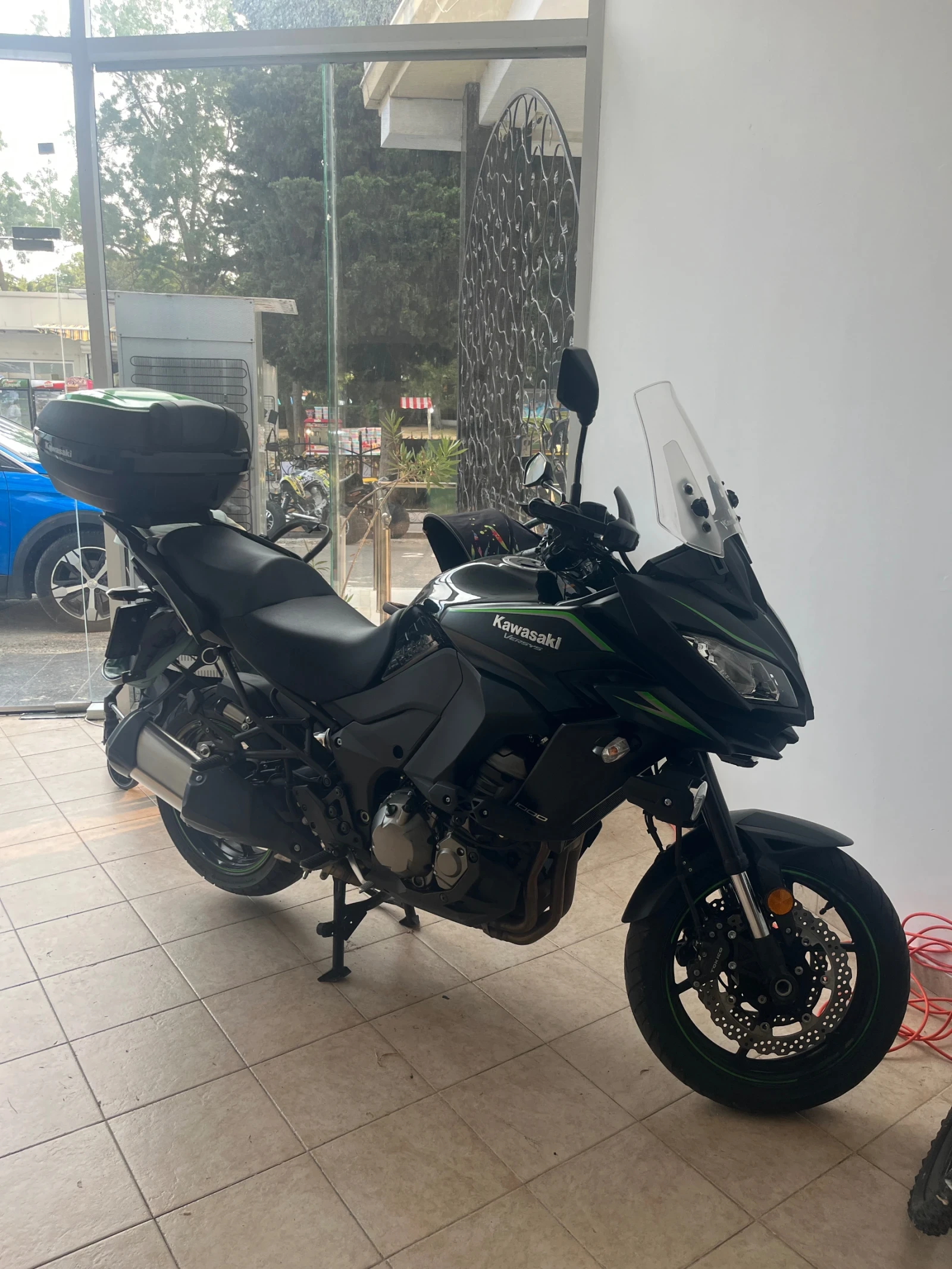 Kawasaki 1000, снимка 2 - Мотоциклети и мототехника - 56377064