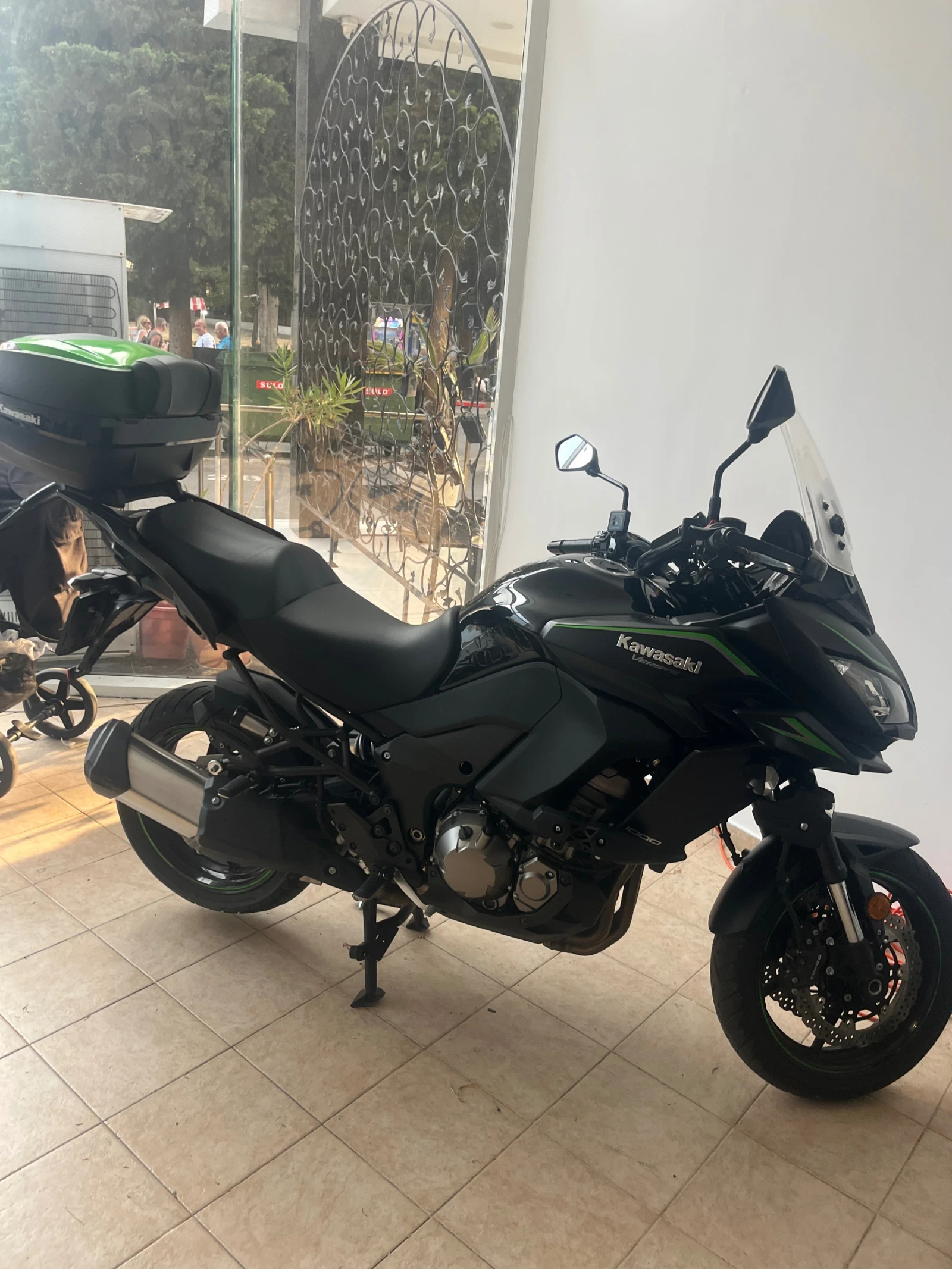 Kawasaki 1000