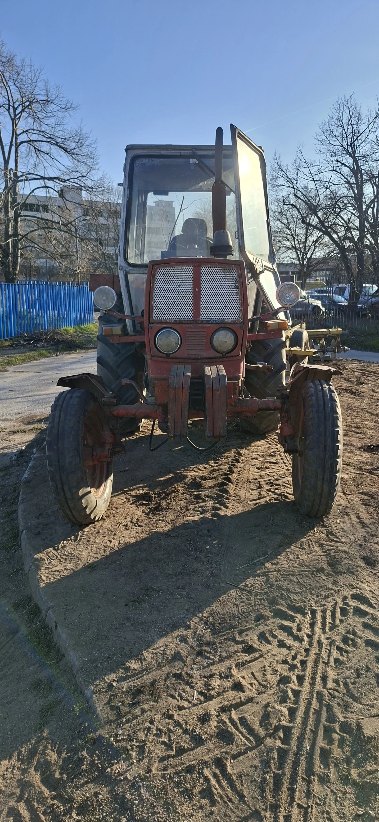 Трактор ЮМЗ