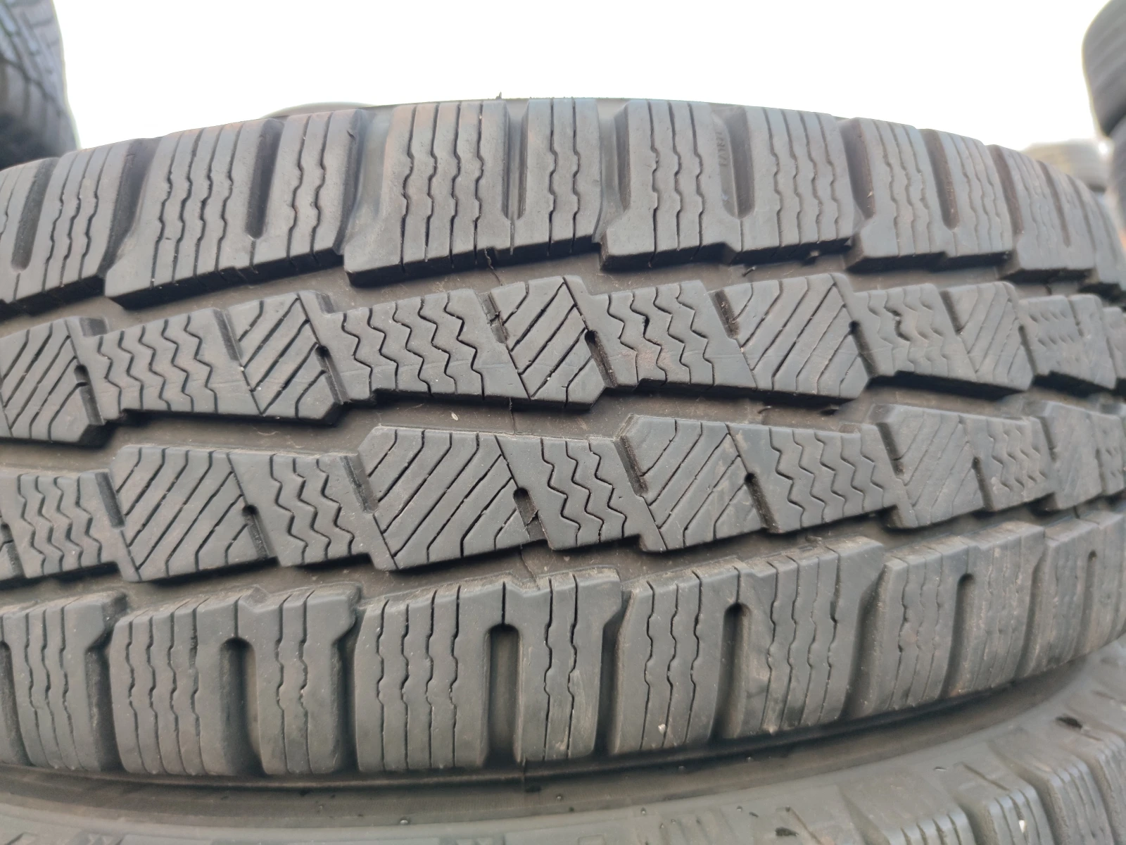  215/70R15 | Mobile.bg   1