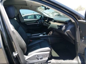 Audi E-Tron Premium Plus, снимка 5