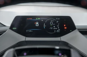 Toyota Prius SE + JAMA, снимка 15