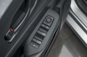 Toyota Prius SE + JAMA, снимка 9