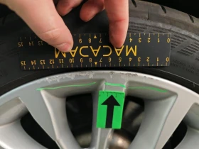 BMW 530 * Luxury - Хибрид * АВТОФИНАНСИРАНЕ*  - 63599 лв. / 32517.65 € - 27778143 9