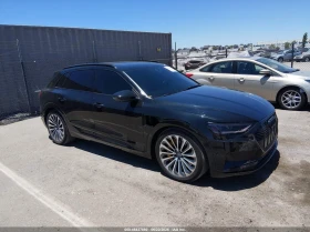 ������ Audi E-Tron