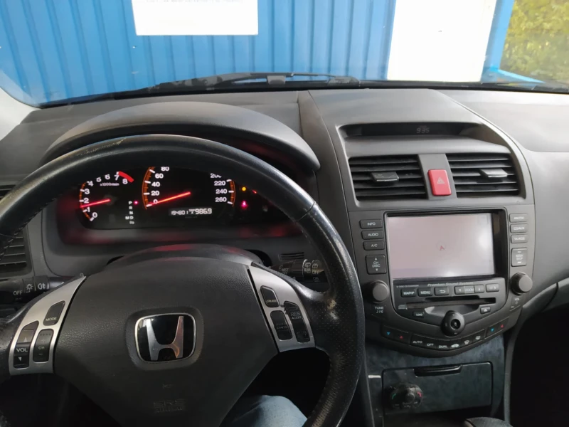 Honda Accord, снимка 8 - Автомобили и джипове - 49183917