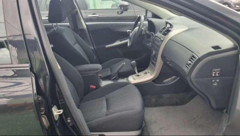 Toyota Corolla 1.4D-4D, снимка 5 - Автомобили и джипове - 49755409
