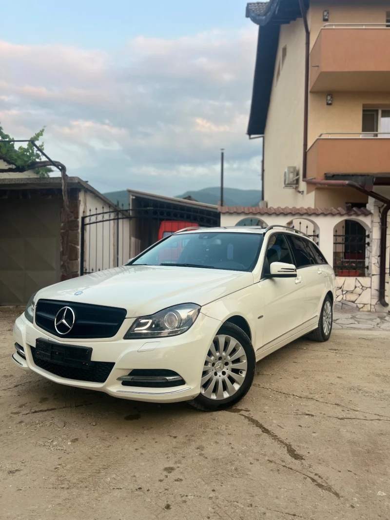 Mercedes-Benz C 220 204hp/FACE/7G/LED/NAVI/FULL, снимка 2 - Автомобили и джипове - 50145042