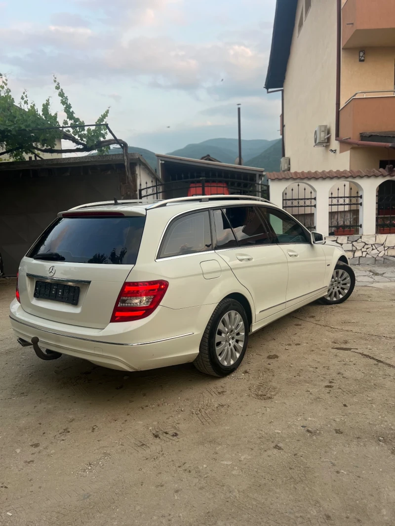 Mercedes-Benz C 220 204hp/FACE/7G/LED/NAVI/FULL, снимка 7 - Автомобили и джипове - 50145042