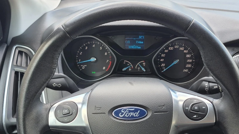 Ford Focus 1.6i 119000км Германия Отличен, снимка 14 - Автомобили и джипове - 51229640