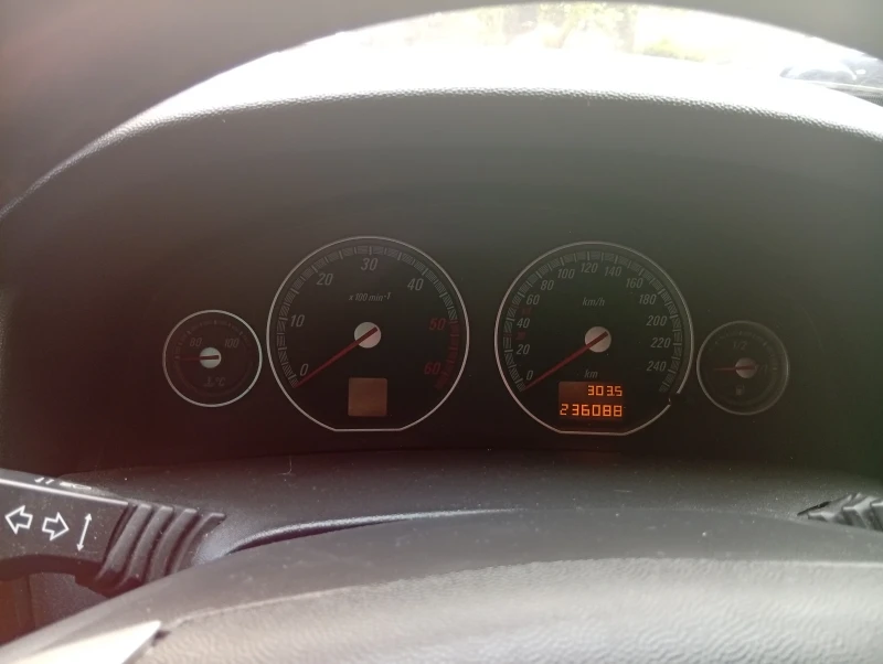 Opel Vectra, снимка 6 - Автомобили и джипове - 52642743