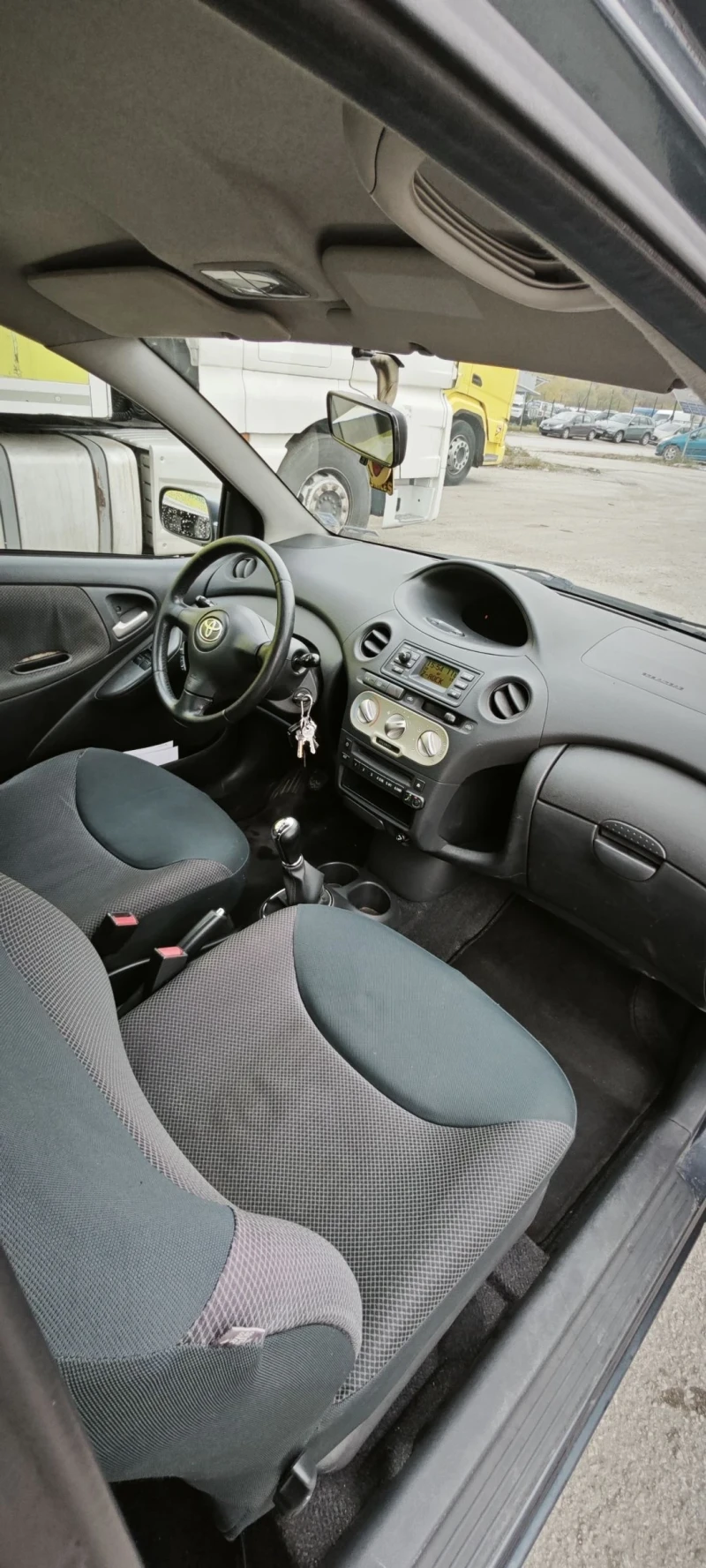 Toyota Yaris 1.4 D4D, снимка 6 - Автомобили и джипове - 52324754