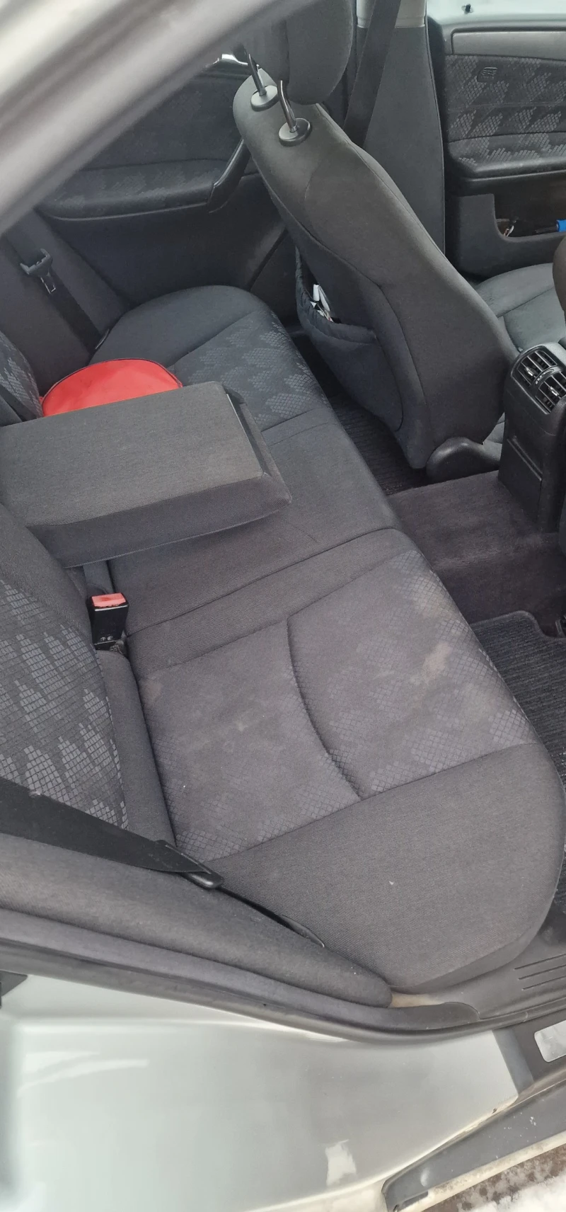 Mercedes-Benz C 220 W203, снимка 8 - Автомобили и джипове - 53175461