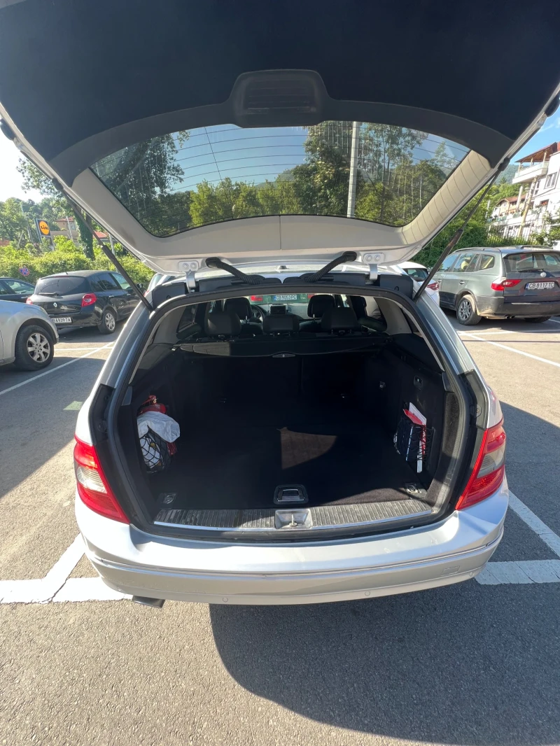 Mercedes-Benz C 220 Avantgarde, снимка 6 - Автомобили и джипове - 53258766