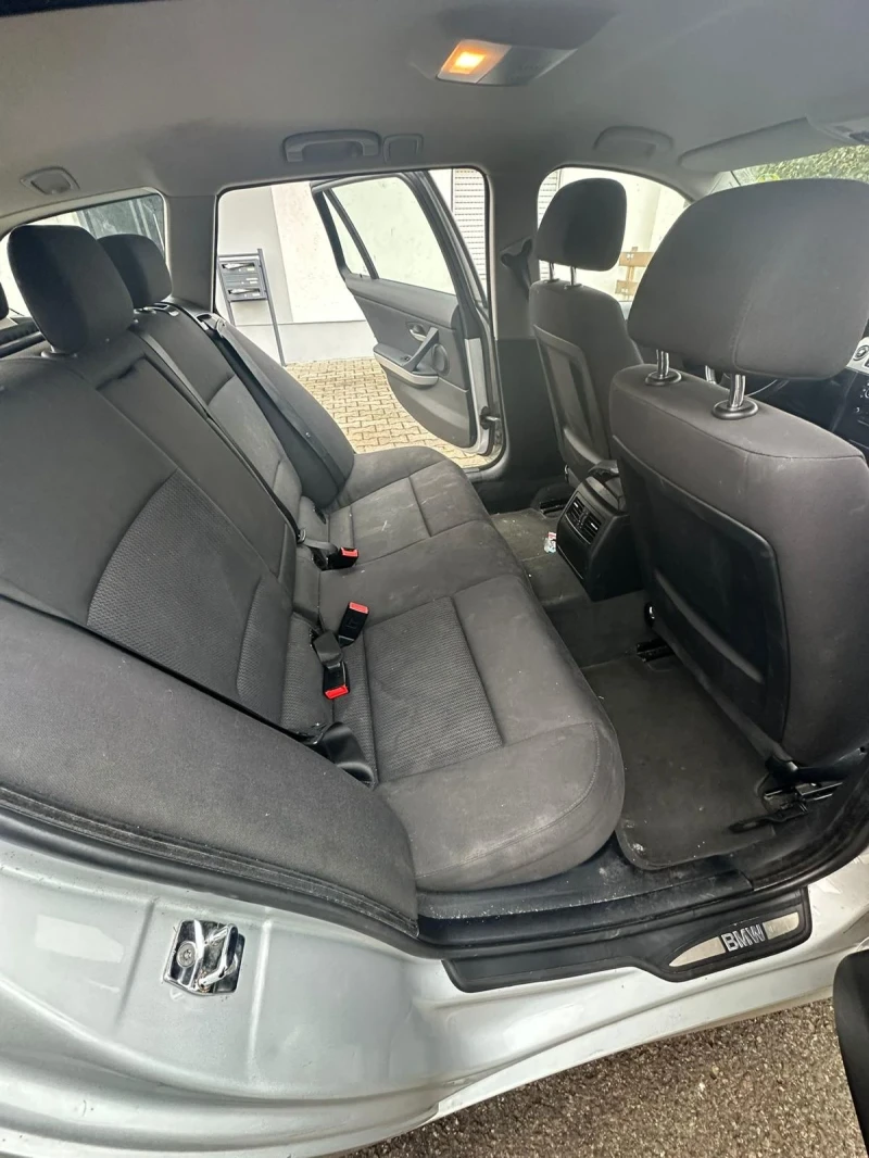 BMW 320 Комби , снимка 12 - Автомобили и джипове - 53430591