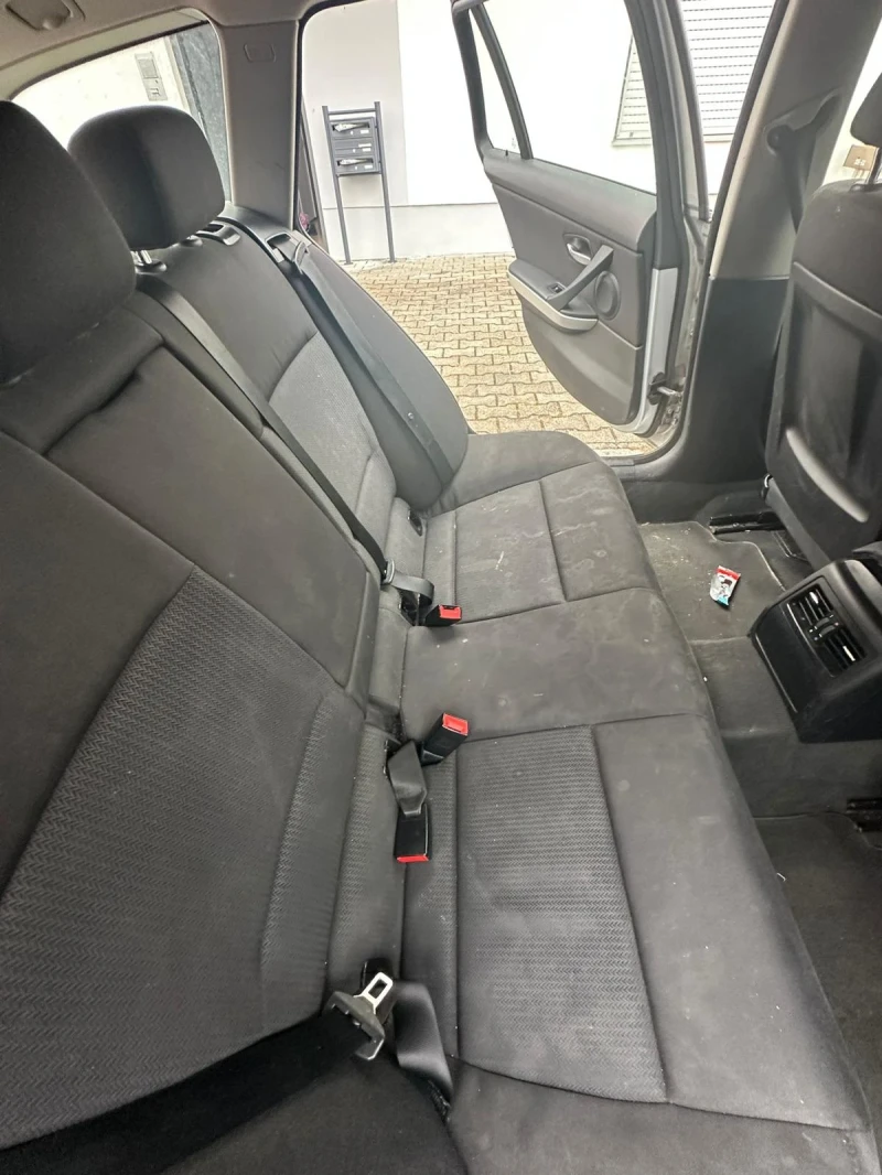 BMW 320 Комби , снимка 16 - Автомобили и джипове - 53430591