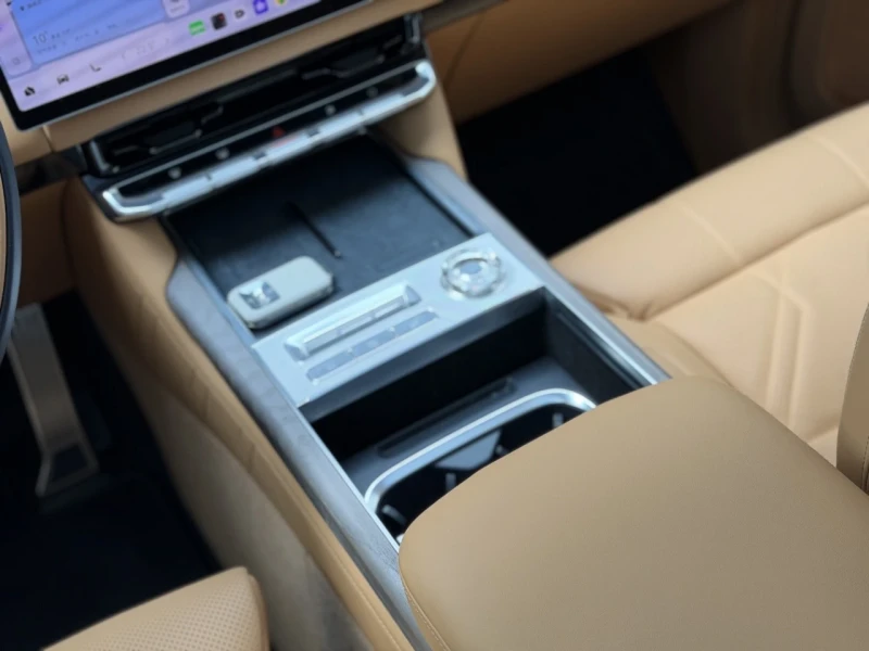 Zeekr 7X 9X, снимка 15 - Автомобили и джипове - 53474007