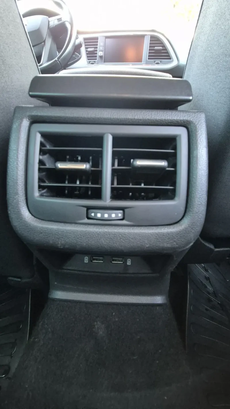 Seat Leon ST, снимка 14 - Автомобили и джипове - 53584325