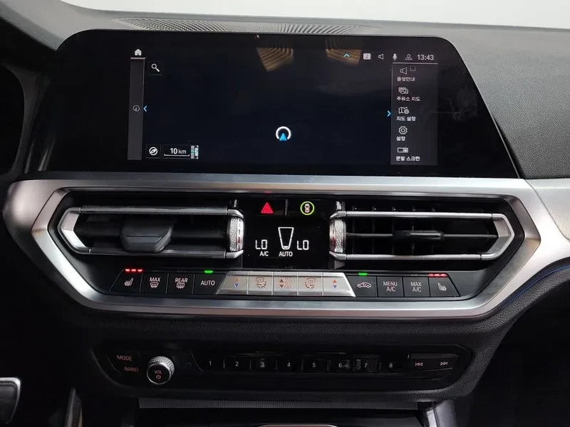 BMW 330 M Sports Hybrid - САМО 30% АВАНС, снимка 13 - Автомобили и джипове - 55991877