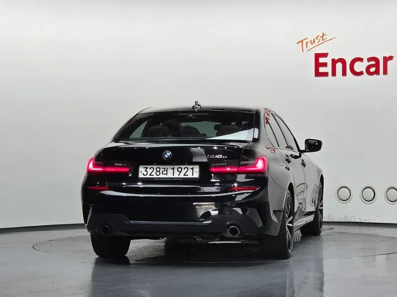 BMW 330 M Sports Hybrid - САМО 30% АВАНС, снимка 4 - Автомобили и джипове - 55991877