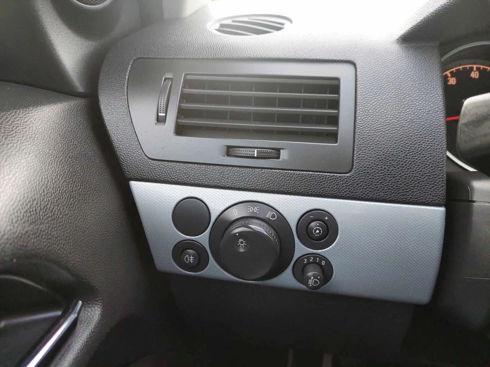 Opel Astra 1, 6i 105ps | Mobile.bg   13