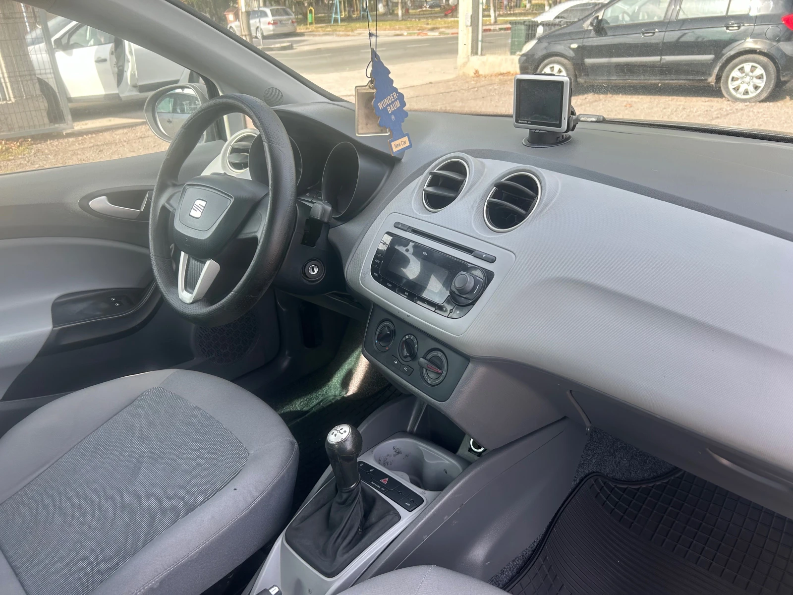Seat Ibiza 1.2i klima | Mobile.bg — изображение 13