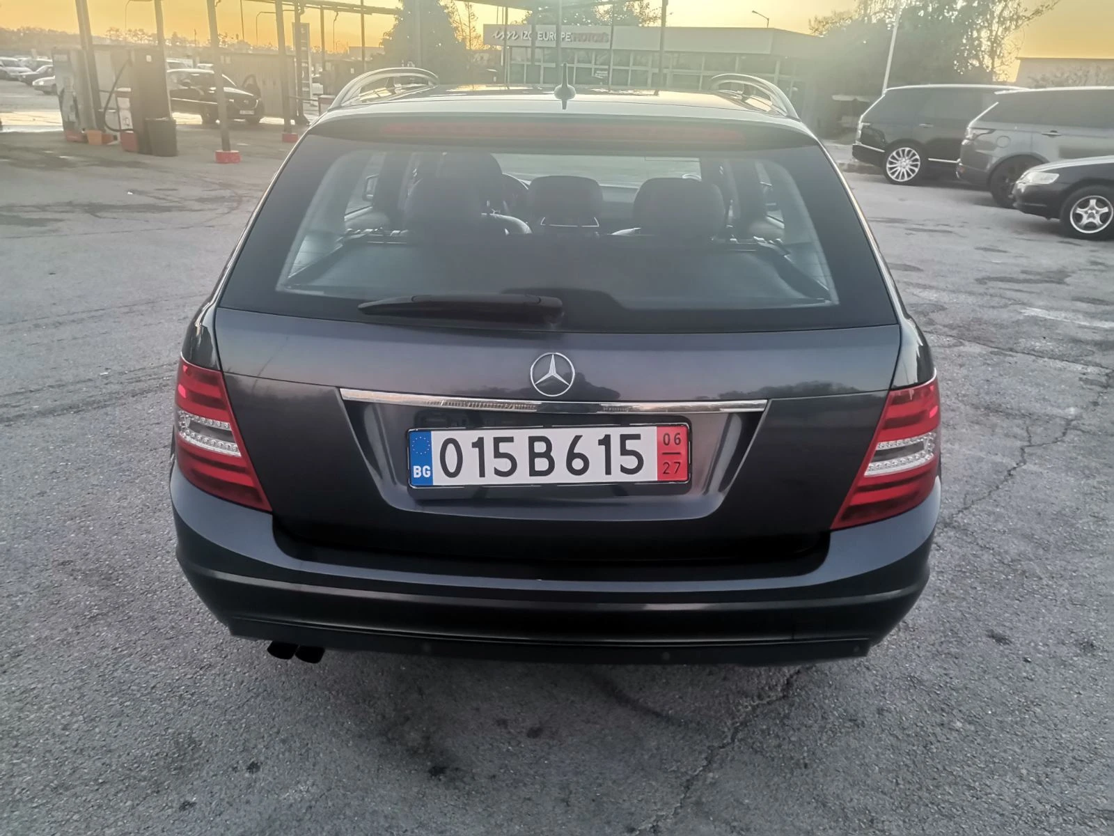 Mercedes-Benz C 200 КАТО НОВ/2.2CDI/7g/КОЖА/АВТОМАТ - изображение 4