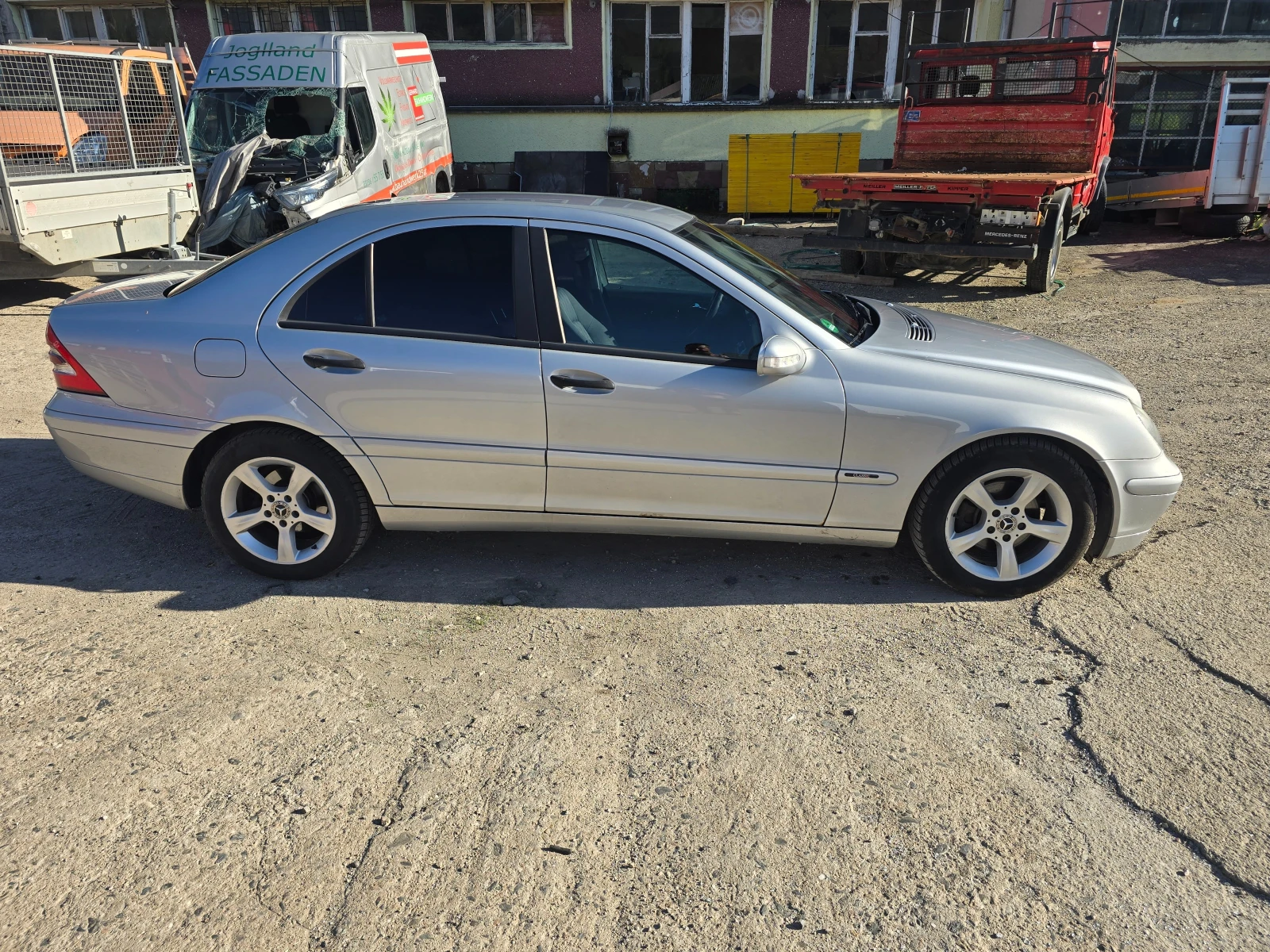 Mercedes-Benz C 180 1.8 Бензин Газ - изображение 7