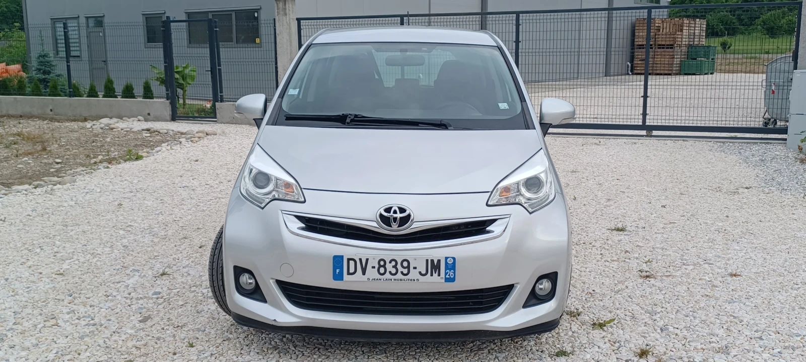 Toyota Verso S 1.3i - изображение 2