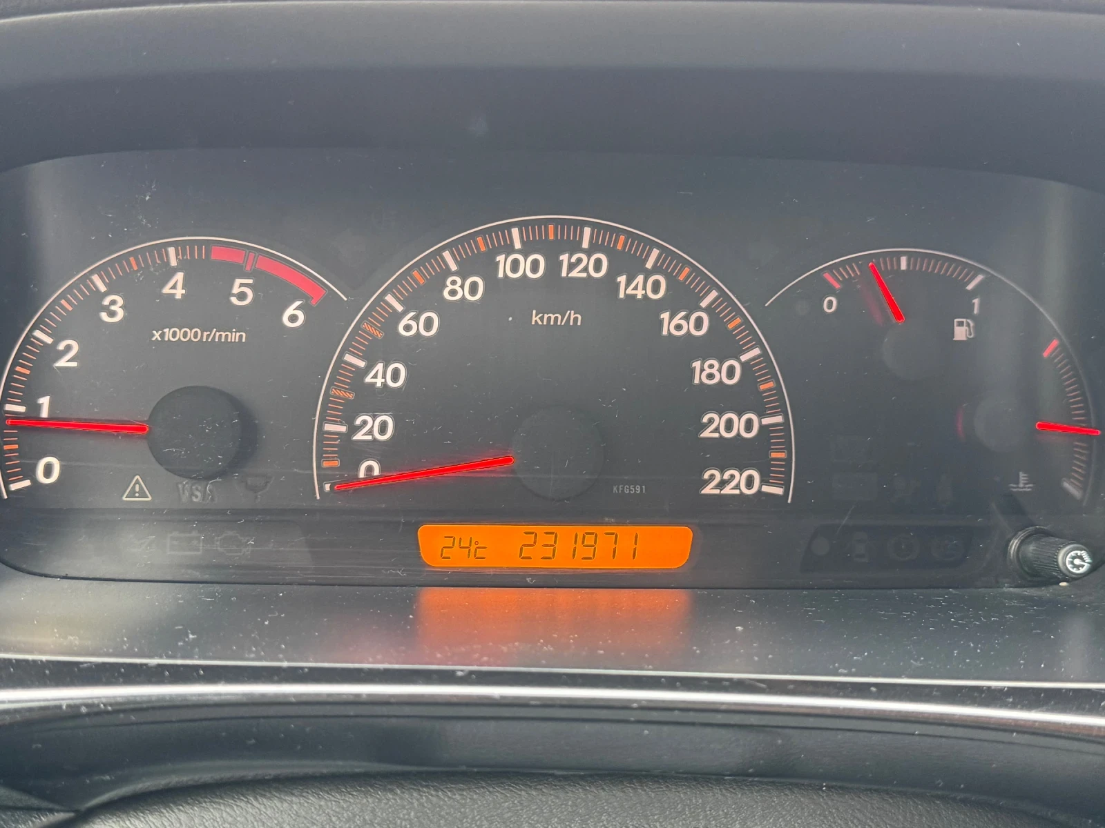 Honda Fr-v 2.2 D - изображение 10