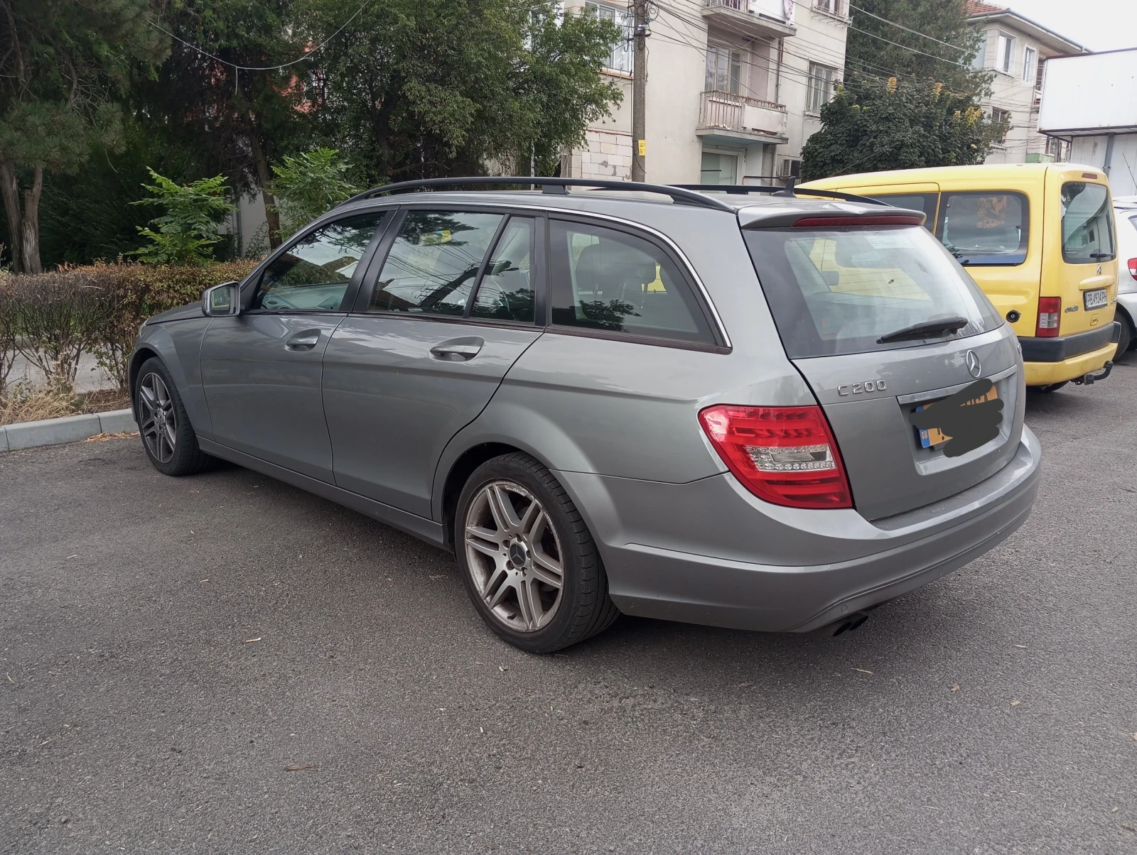 Mercedes-Benz C 200  - изображение 3
