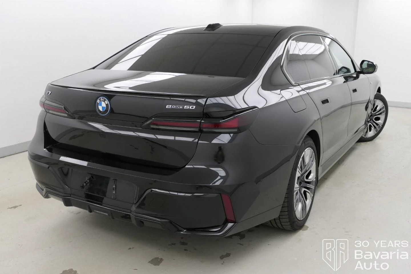 BMW i7 50 eDrive M Sport Paket - изображение 3
