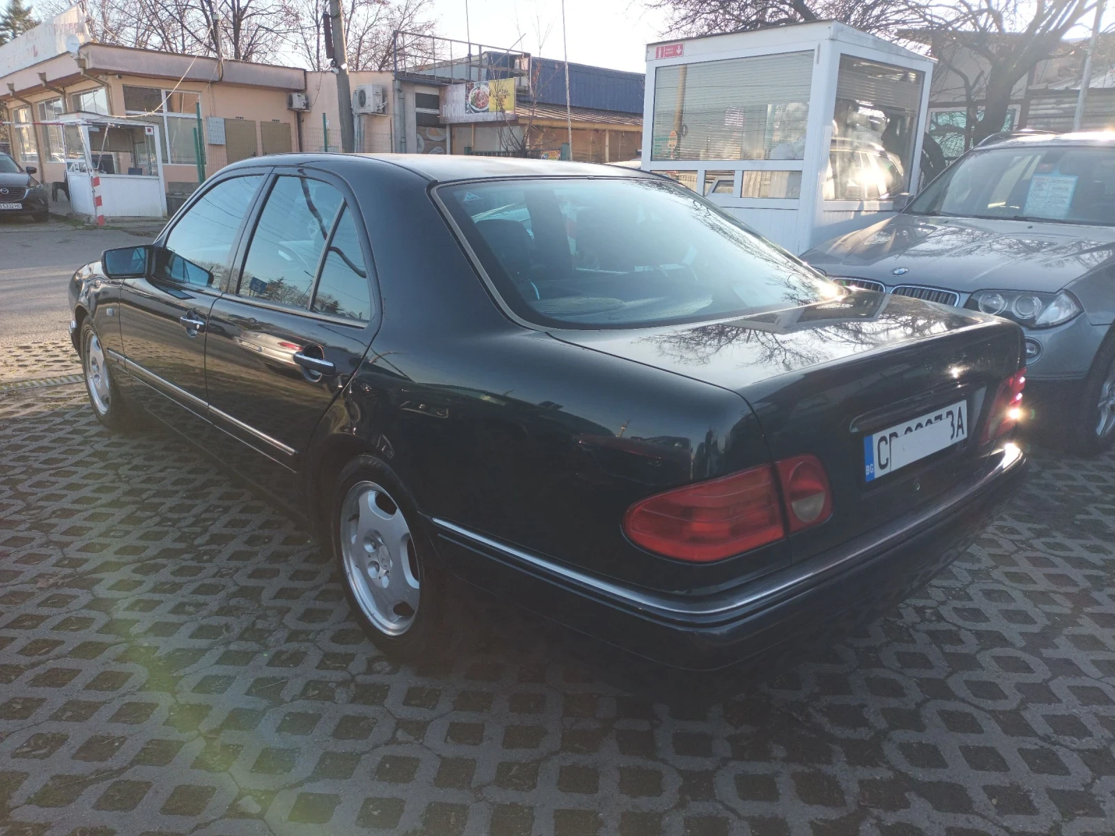 Mercedes-Benz E 200 2.0i 136k.c.ГАЗ-БЕНЗИН - изображение 7