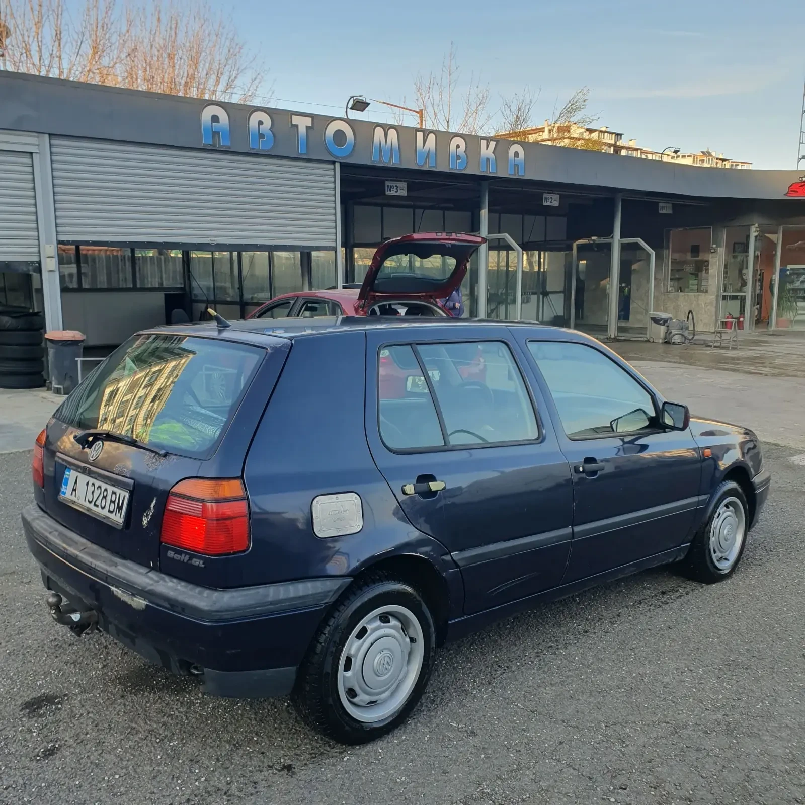 VW Golf 1.6i моно - изображение 6