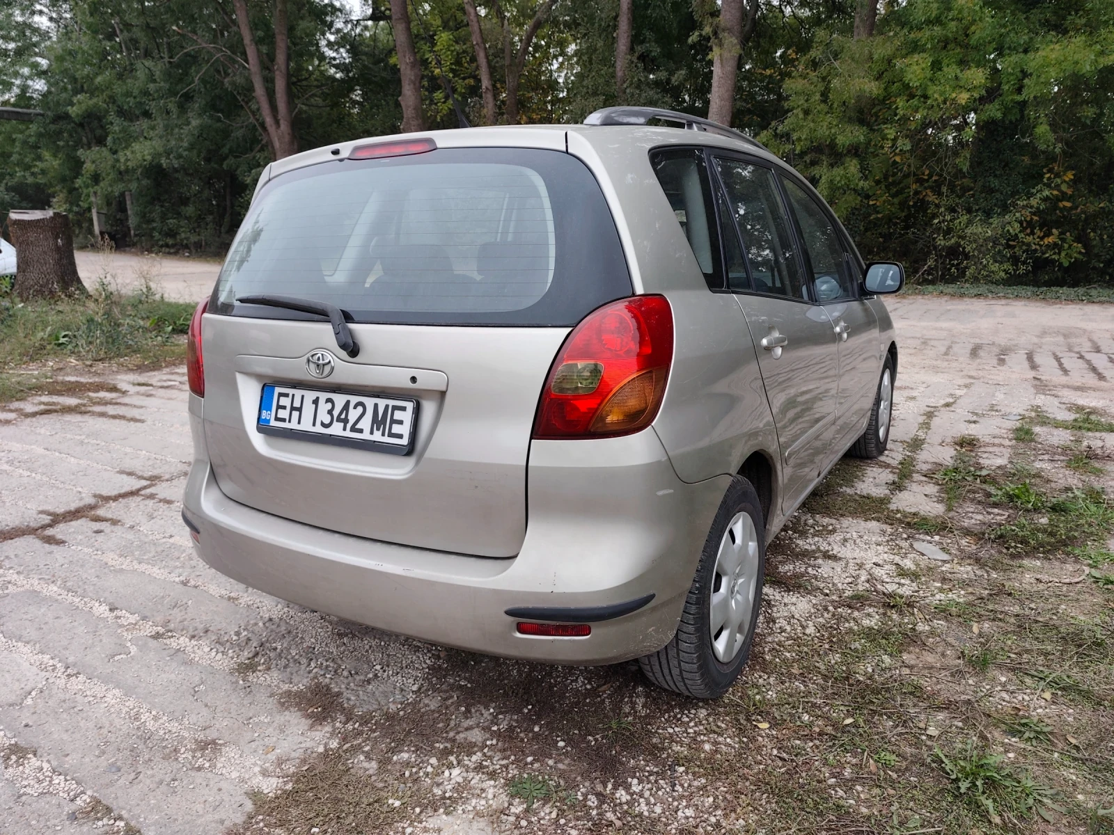 Toyota Corolla verso, снимка 3 - Автомобили и джипове - 53745482