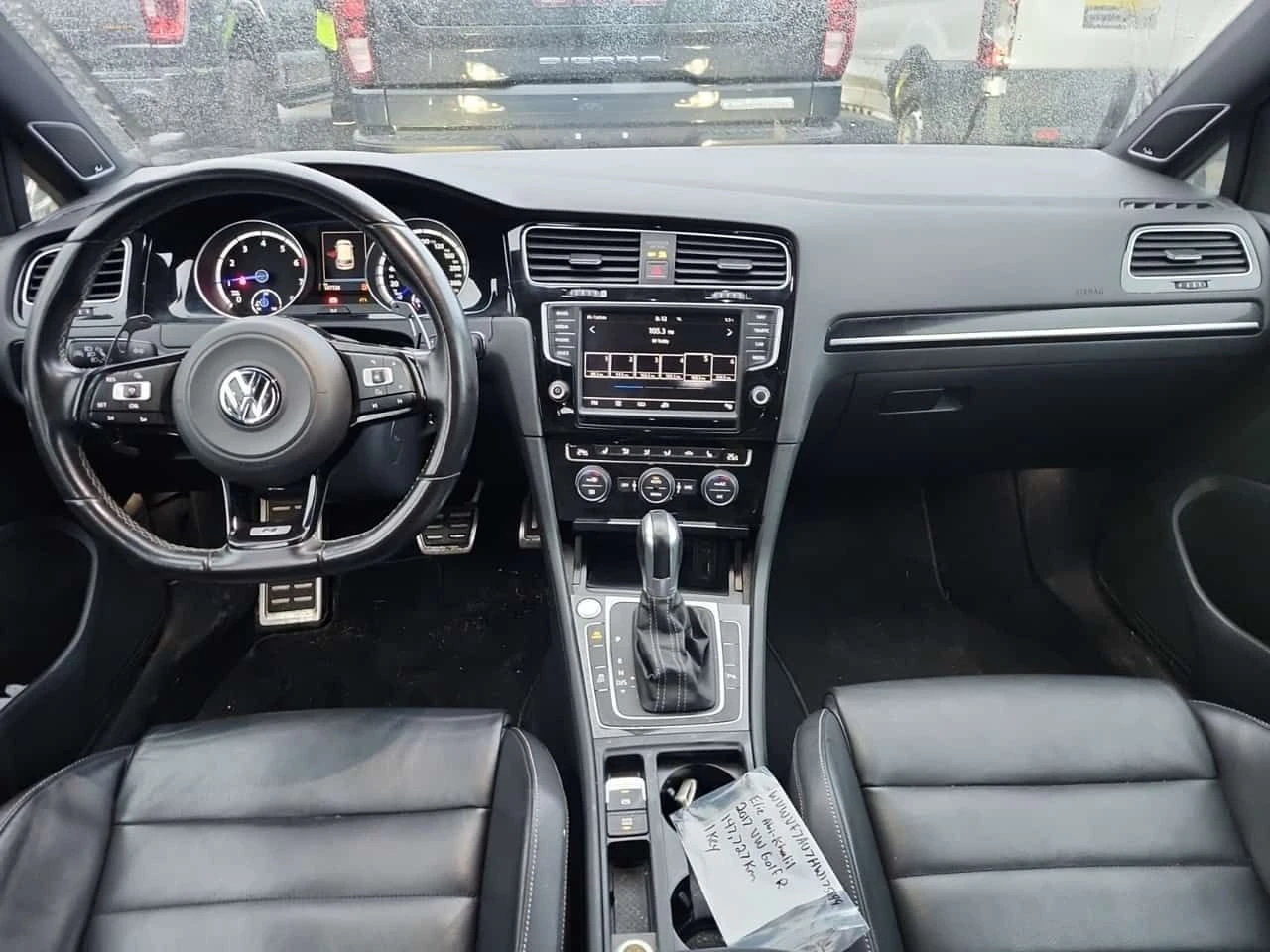 VW Golf R/ DSG / CARFAX /Кожа/Подгрев/Навигация/, снимка 10 - Автомобили и джипове - 53880667