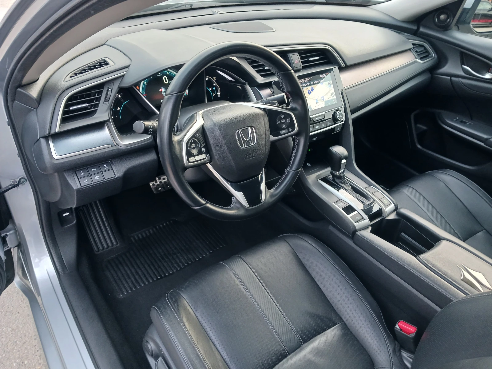 Honda Civic 1.5 T = FULL =  , снимка 7 - Автомобили и джипове - 53892065