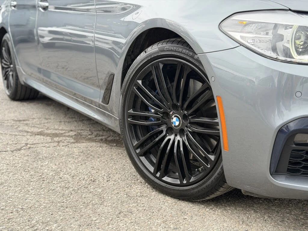 BMW 530 * АвтоКредит * (ЦЕНА ДО БГ), снимка 2 - Автомобили и джипове - 53960891