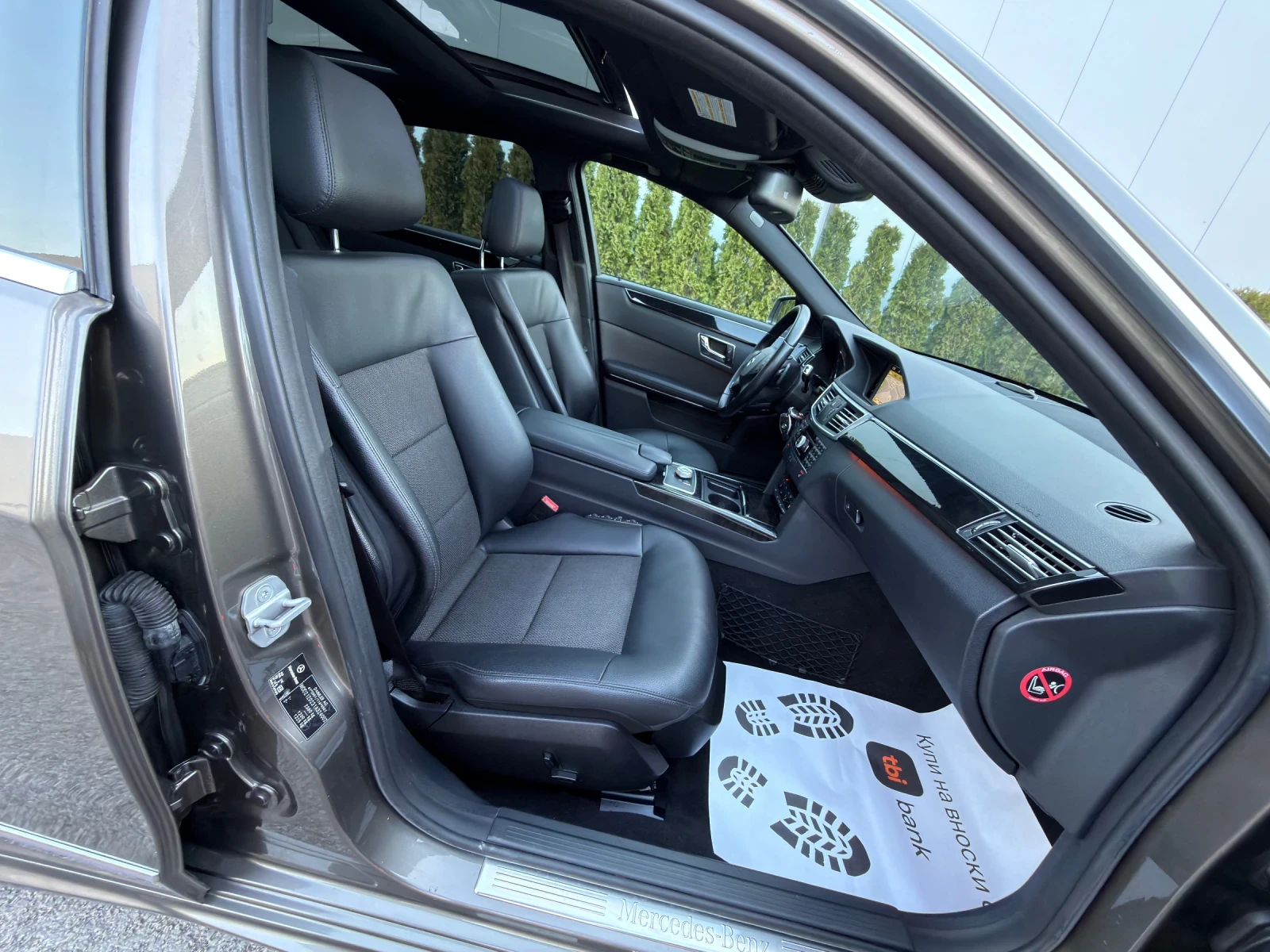 Mercedes-Benz E 350 cdi 231k.c* AMG* Панорама* Sport-Packet* ЛИЗИНГ* , снимка 15 - Автомобили и джипове - 53983291