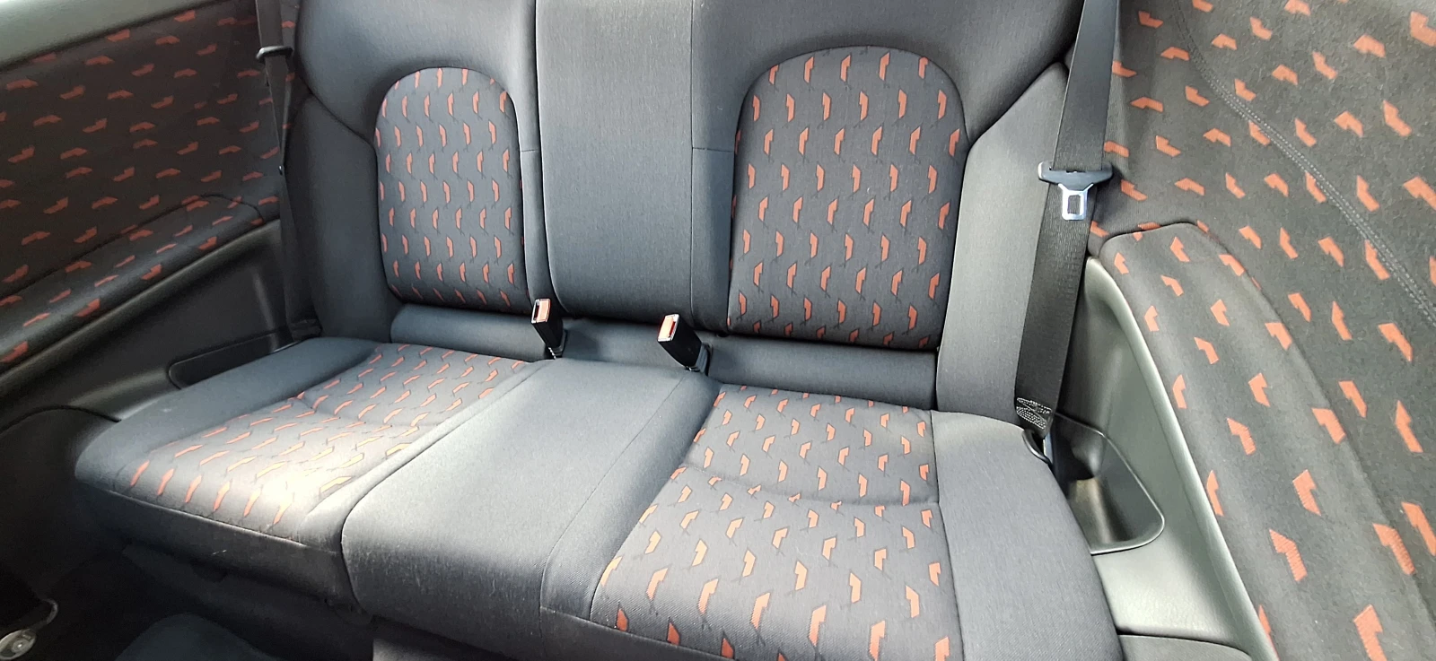 Mercedes-Benz C 180 Kompressor, снимка 16 - Автомобили и джипове - 54009874