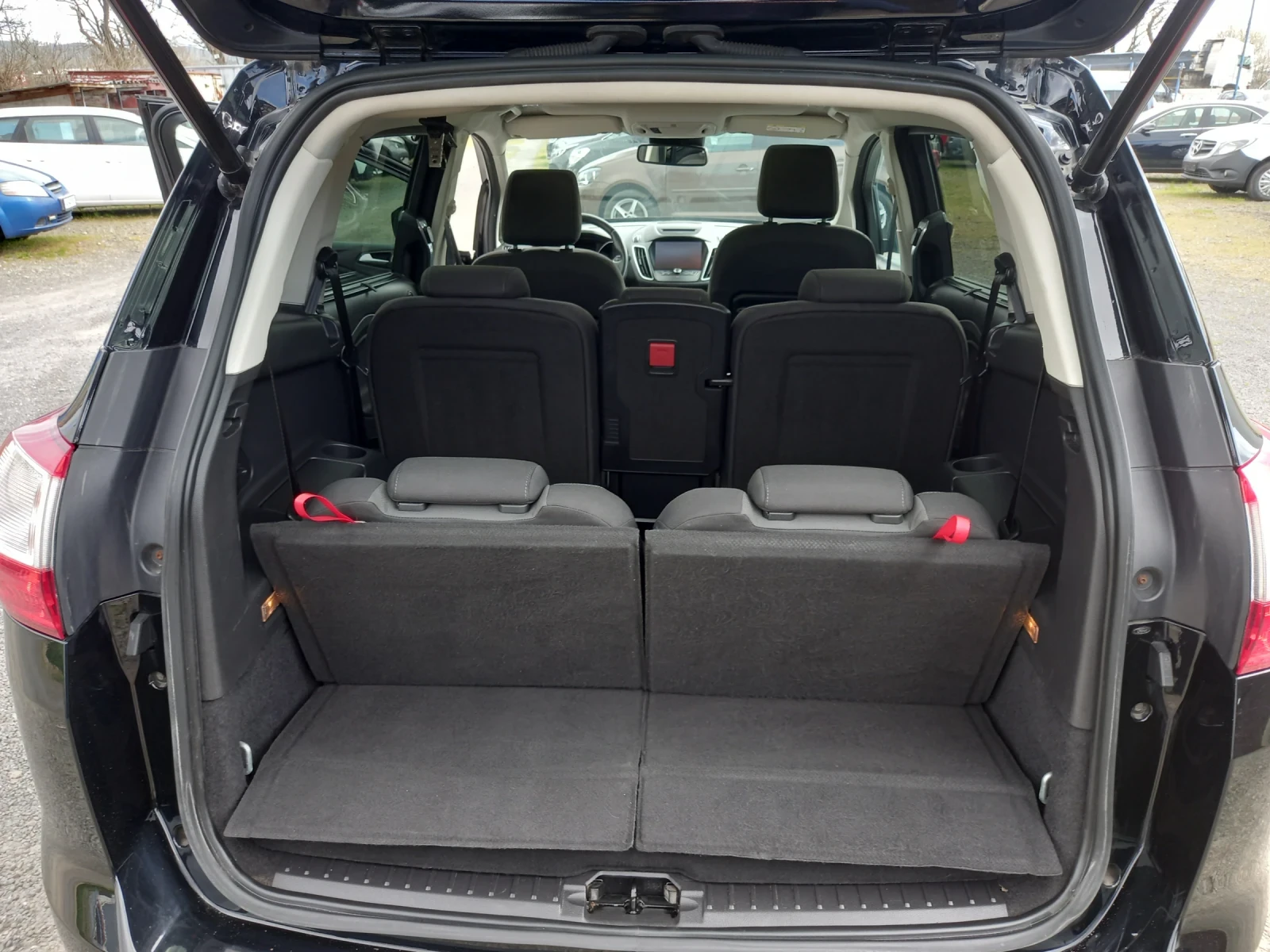 Ford Grand C-Max 6+ 1места, снимка 15 - Автомобили и джипове - 54122954