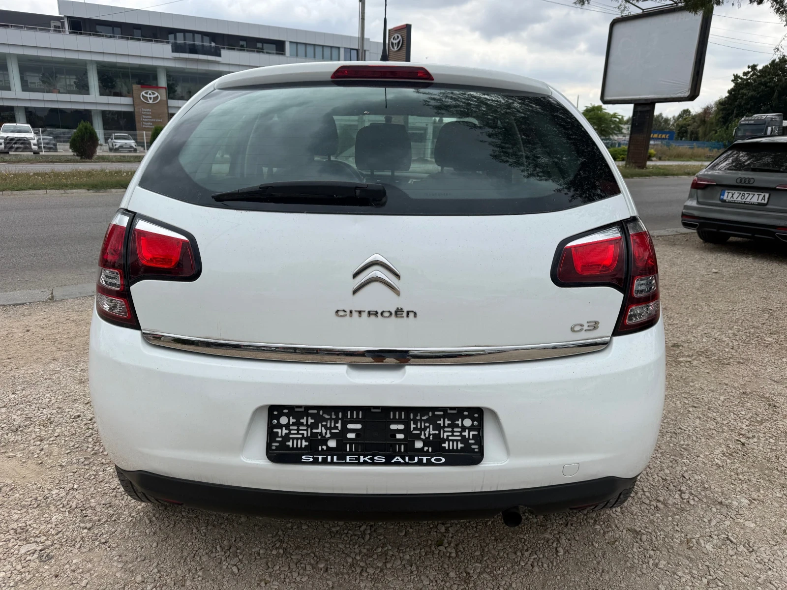 Citroen C3 Автоматик-Бензин, снимка 4 - Автомобили и джипове - 54124617
