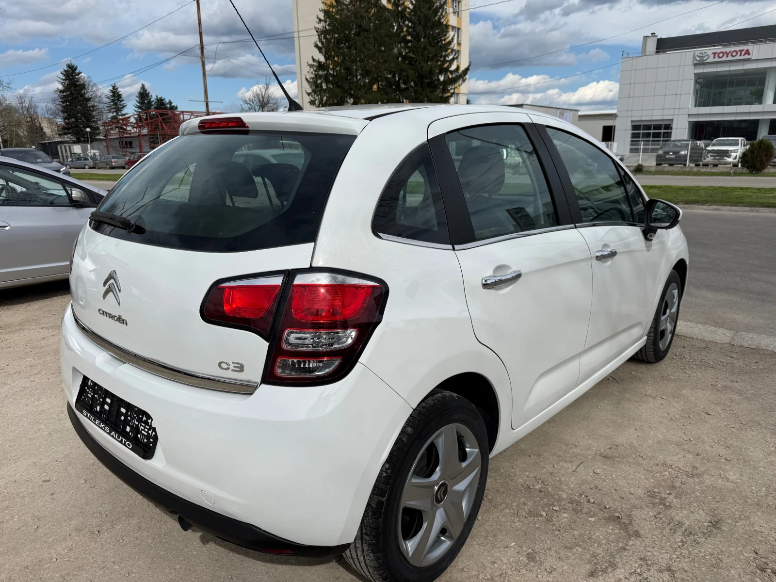 Citroen C3 Автоматик-Бензин, снимка 6 - Автомобили и джипове - 54124617
