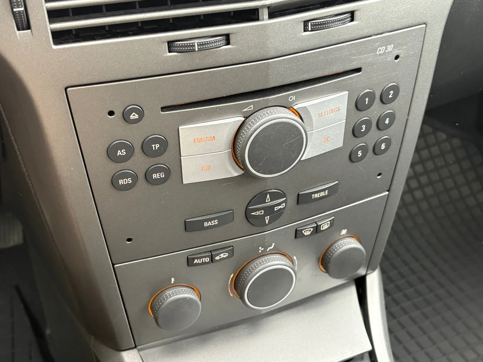 Opel Astra стейщън вагон ГАЗ, снимка 12 - Автомобили и джипове - 54257502