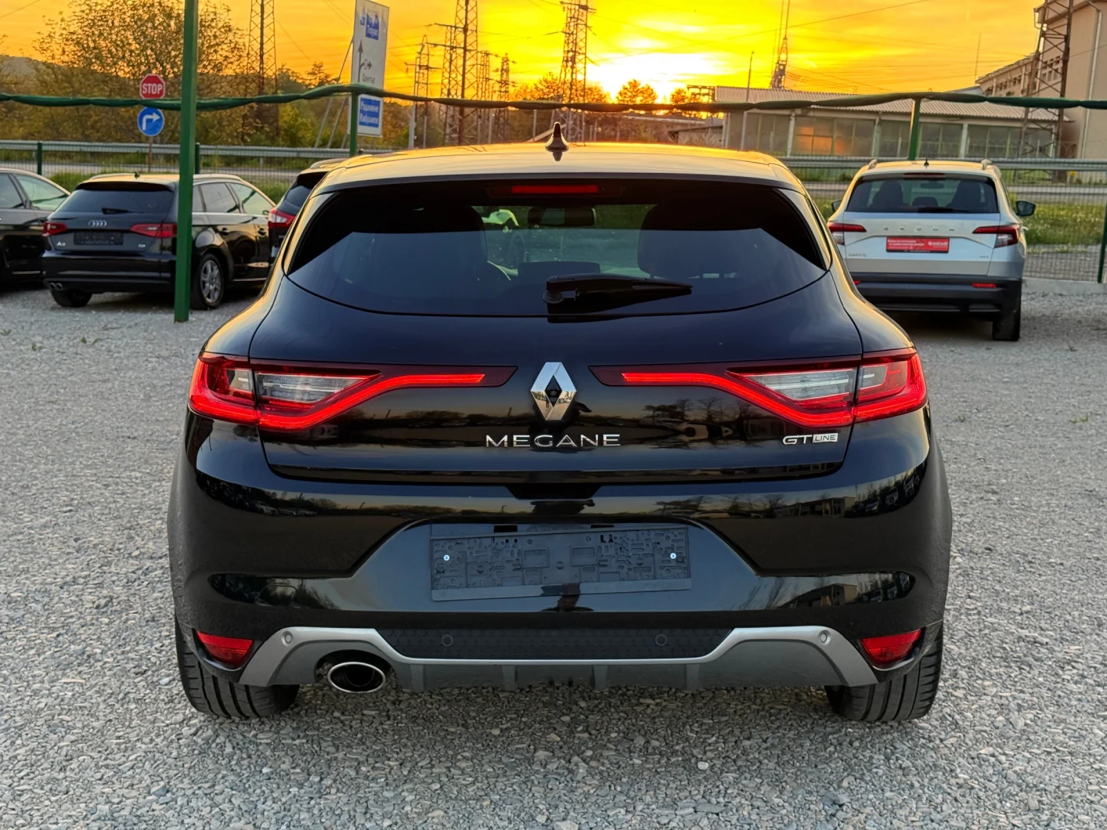 Renault Megane GT-LINE Full Led!!, снимка 4 - Автомобили и джипове - 54305855