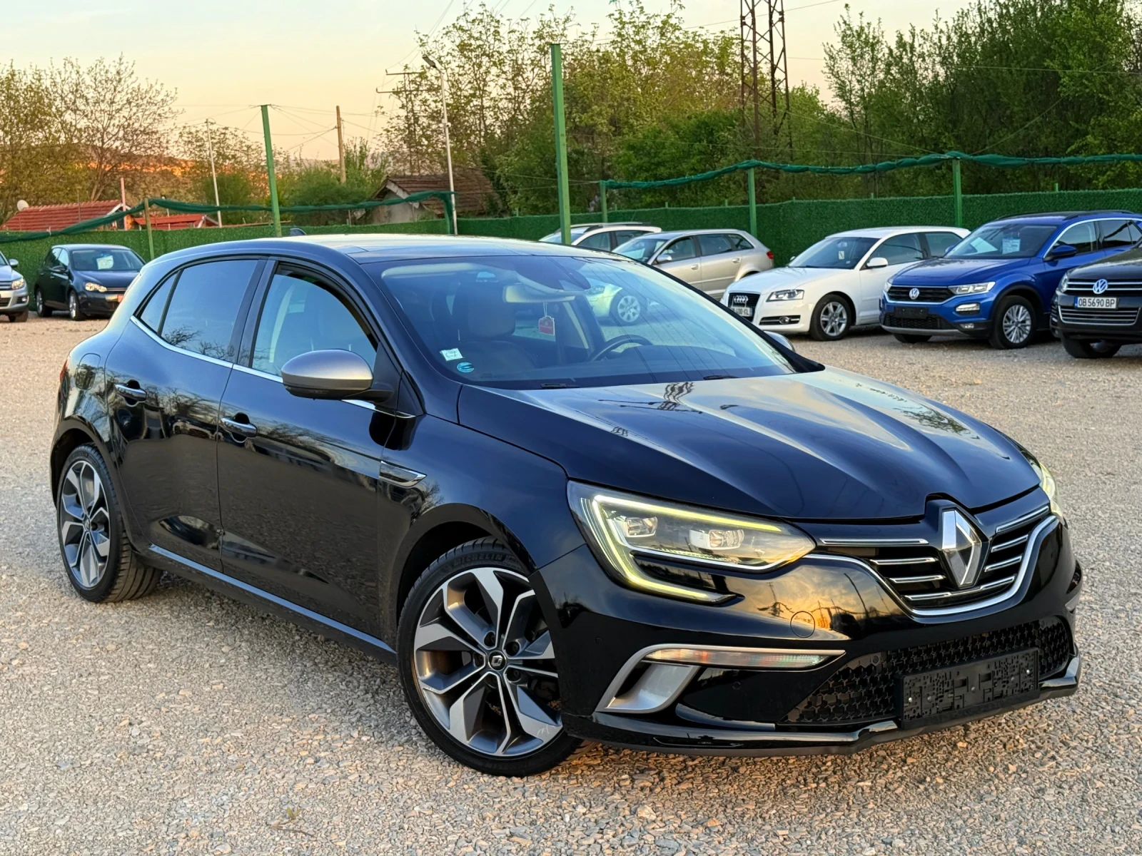 Renault Megane GT-LINE Full Led!!, снимка 8 - Автомобили и джипове - 54305855