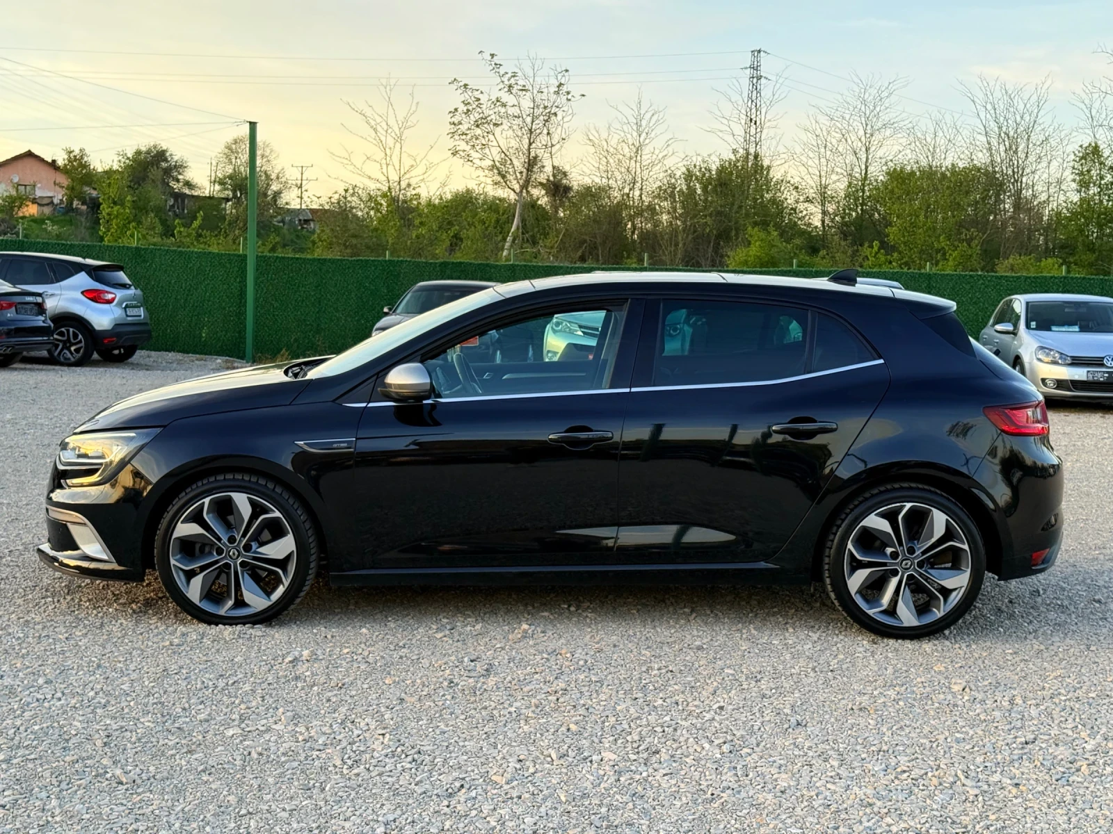 Renault Megane GT-LINE Full Led!!, снимка 2 - Автомобили и джипове - 54305855