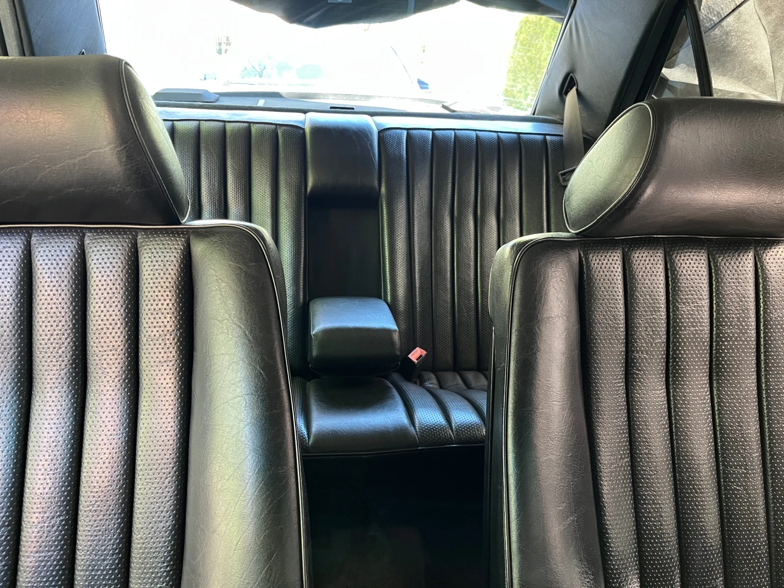 Mercedes-Benz 190, снимка 15 - Автомобили и джипове - 54310192