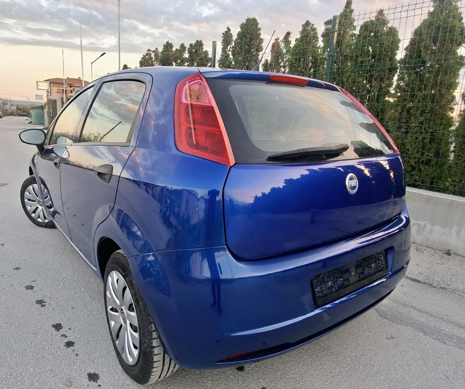 Fiat Punto 1.4i  80к.с., снимка 7 - Автомобили и джипове - 54746909